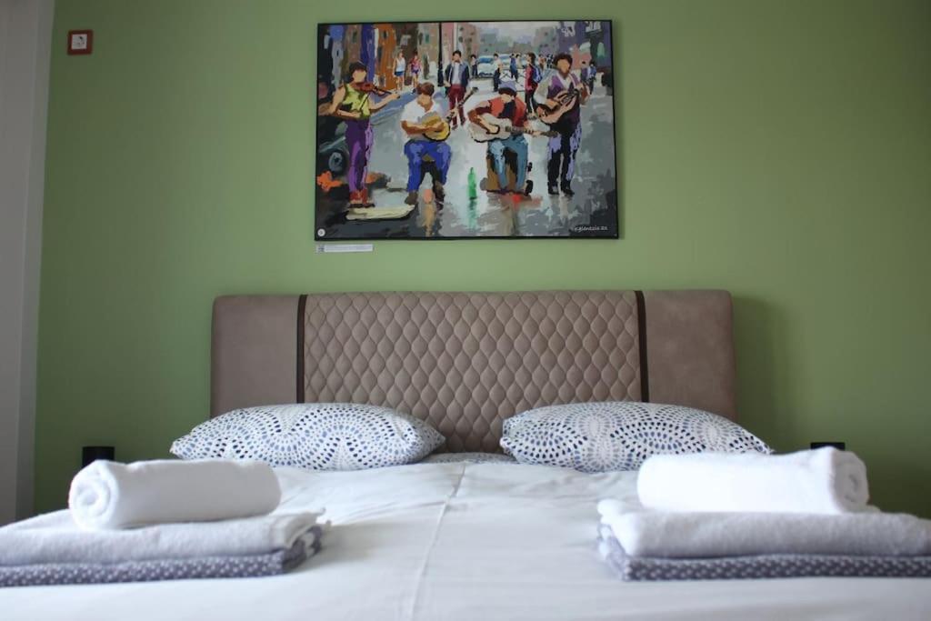 Agnes Apartment Filopappou Atene Esterno foto